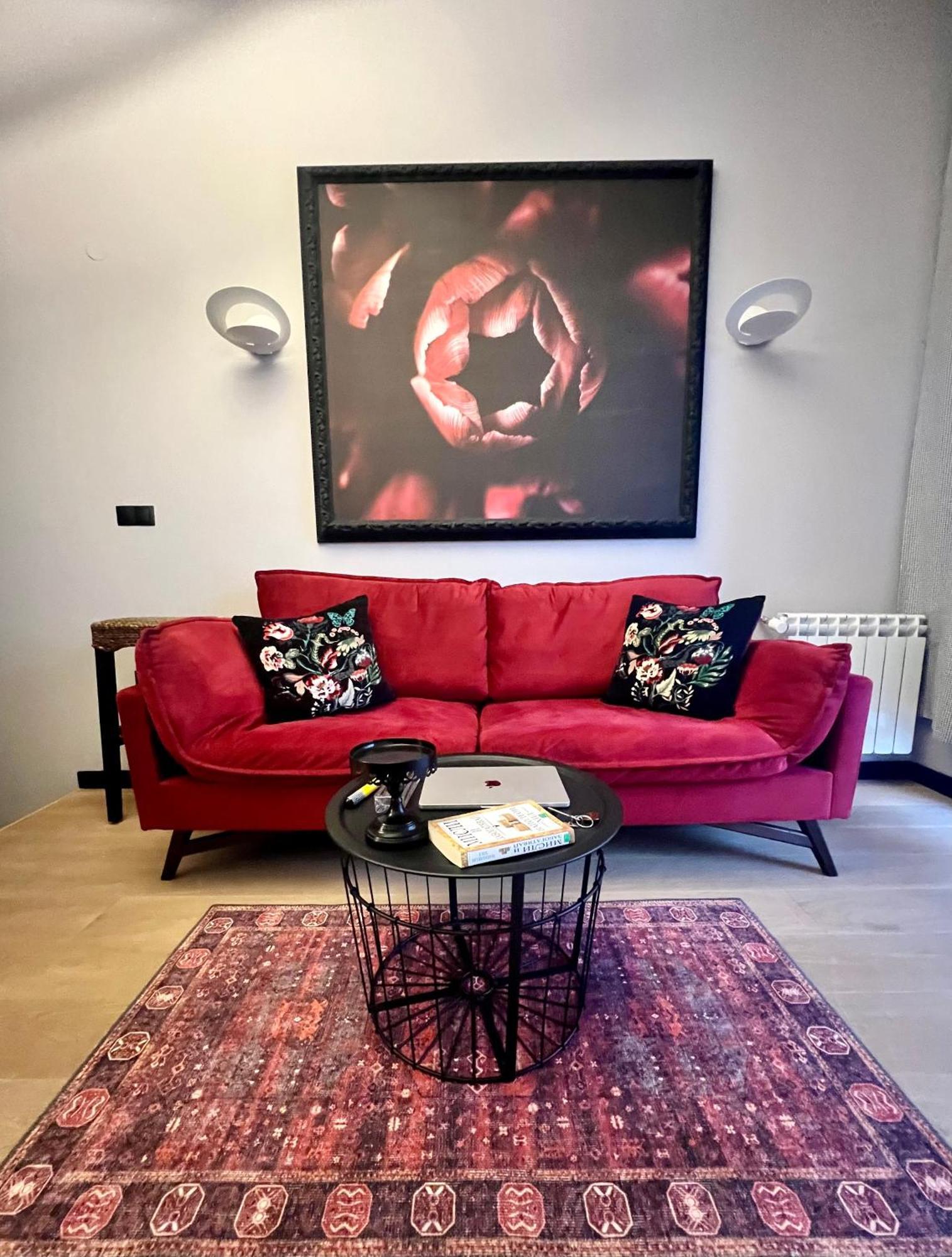 Apartment Flower House 9
