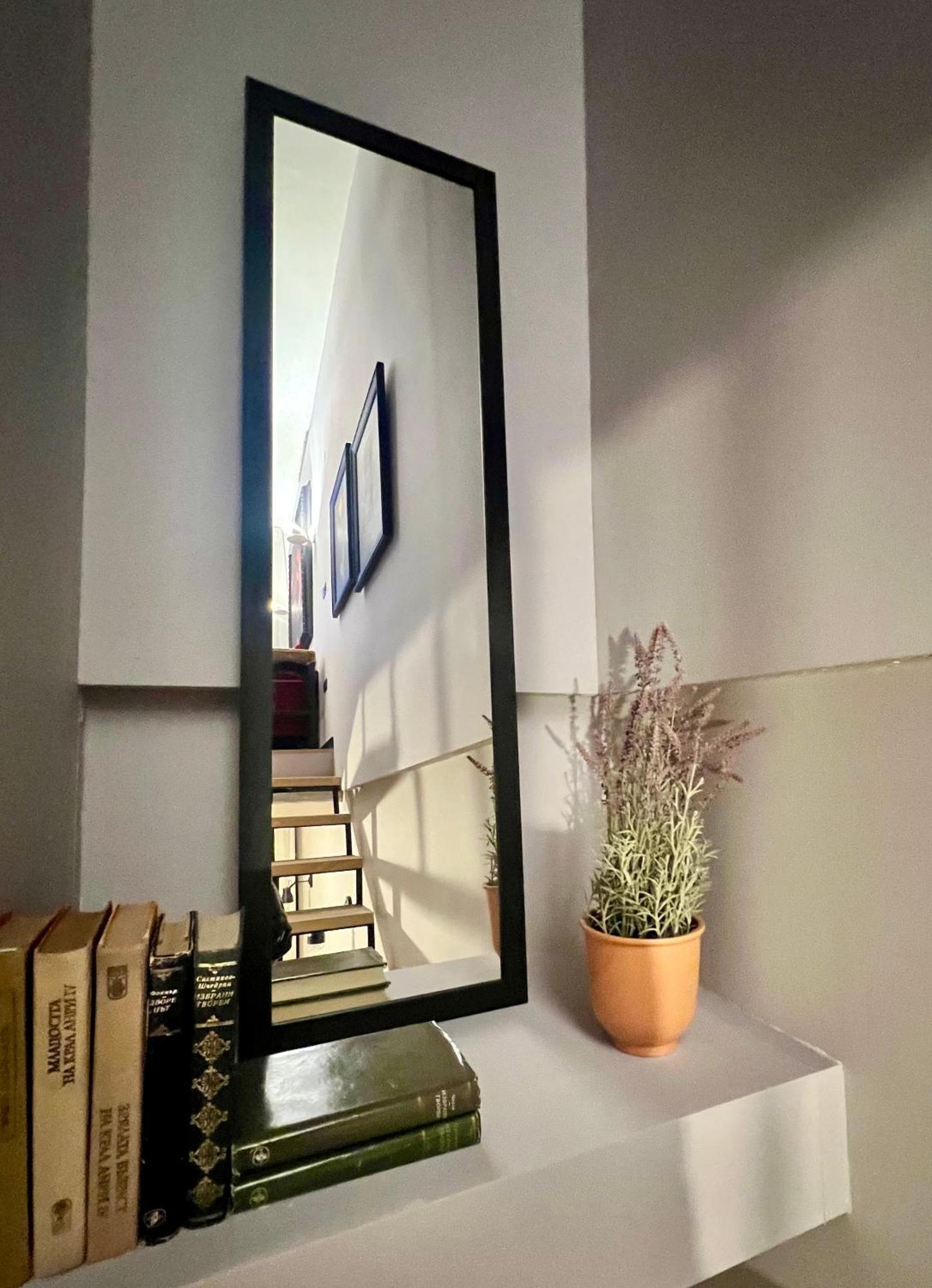 Apartment Flower House 9